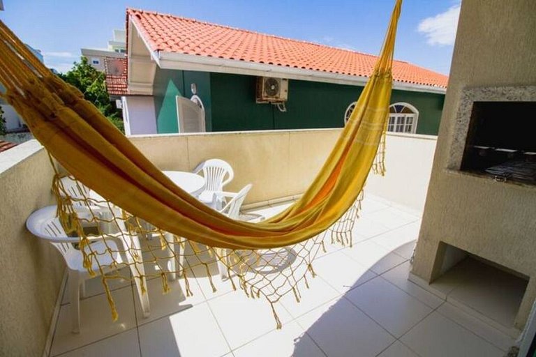 102-Apartamento em Bombas 180mts do mar