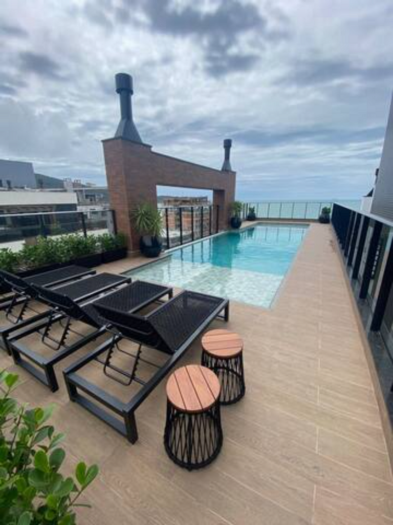 203- Apart com vista mar e piscina