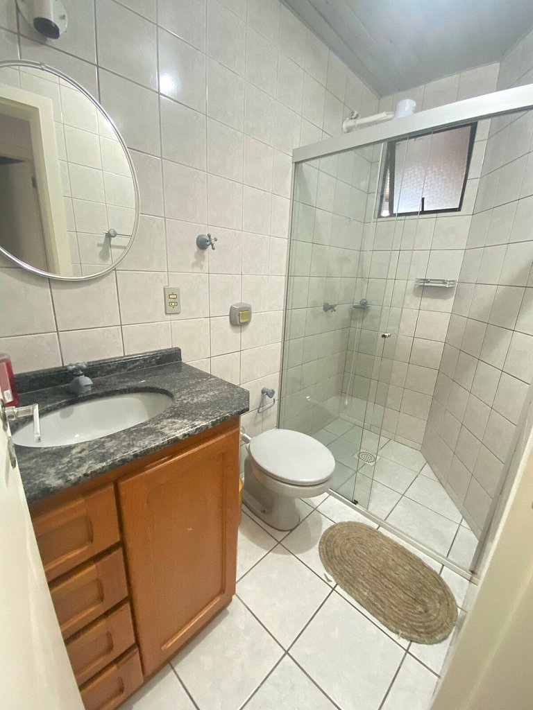 304- Apartamento quadra mar Meia praia, Itapema