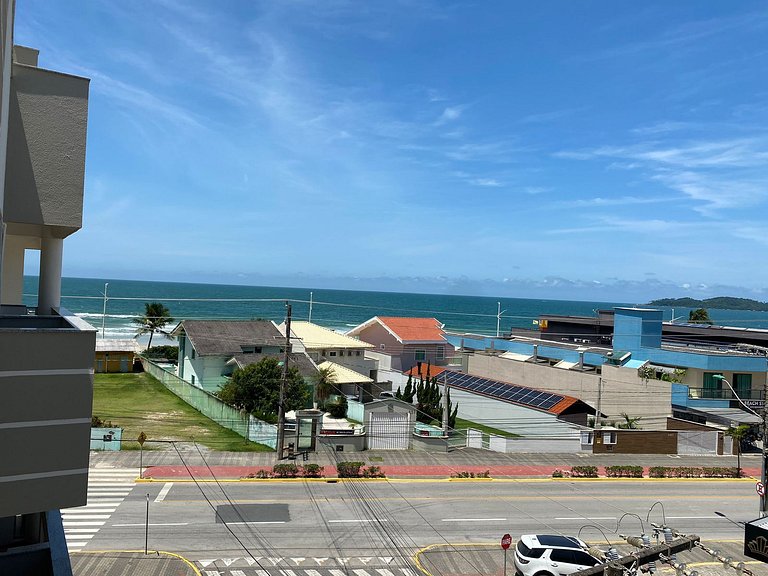 Apartamento com vista ao mar em Bombas