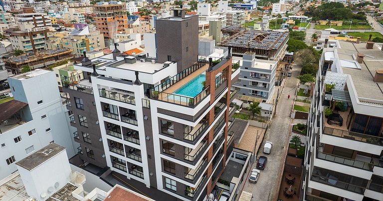 Studio com rooftop e piscina - A 120m do mar