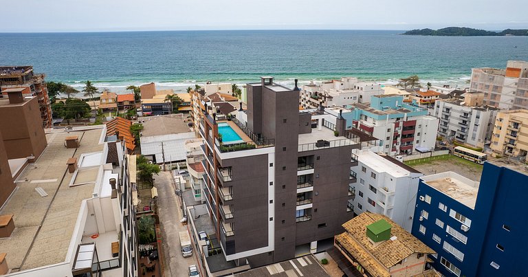 Studio com rooftop e piscina - A 120m do mar