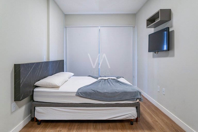 Apartamento a 120m do mar com Piscina