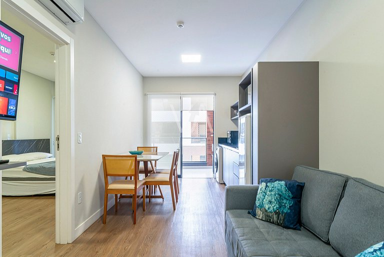 Apartamento a 120m do mar com Piscina