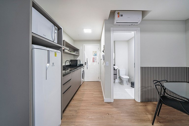 Studio com rooftop e piscina - A 120m do mar