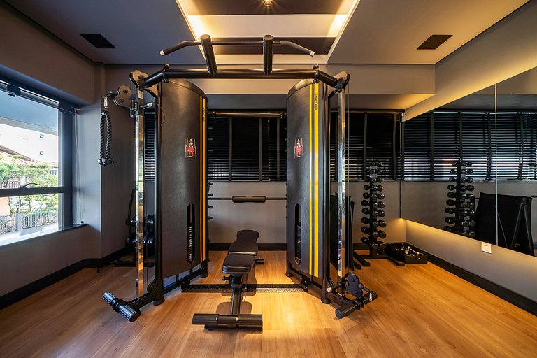 Piscina e Decoração: Apê 50 mts do mar 2 suítes