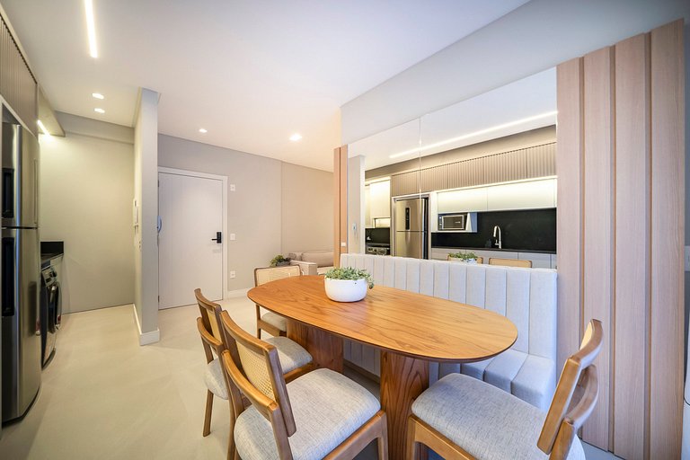 Piscina e academia: Apê 50 mts do mar 2 suítes