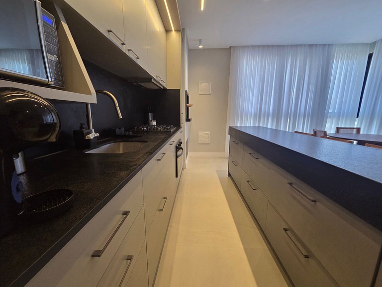 Apê alto padrão 3 suítes com piscina e academia