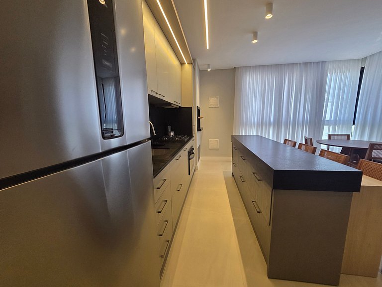 Apê alto padrão 3 suítes com piscina e academia