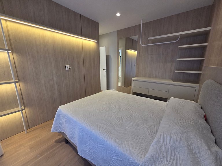 Apê alto padrão 3 suítes com piscina e academia