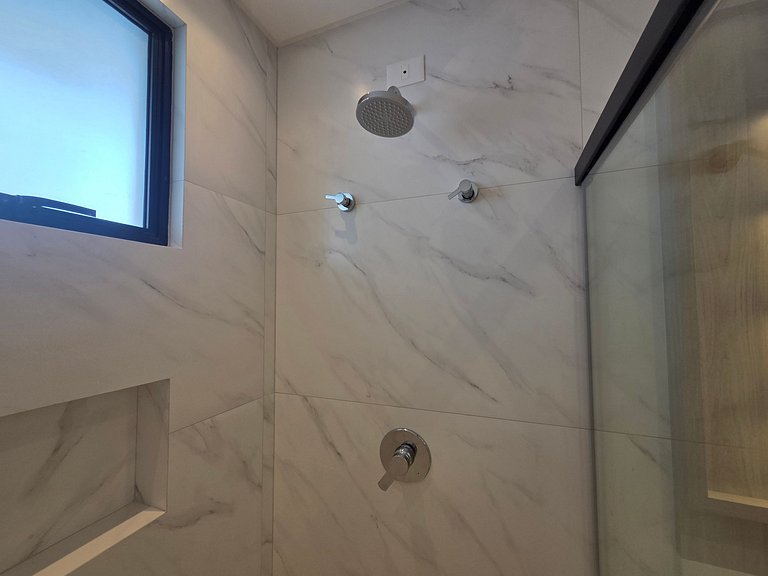 Apê alto padrão 3 suítes com piscina e academia