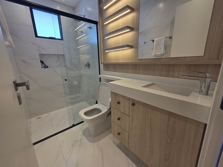 Apê alto padrão 3 suítes com piscina e academia