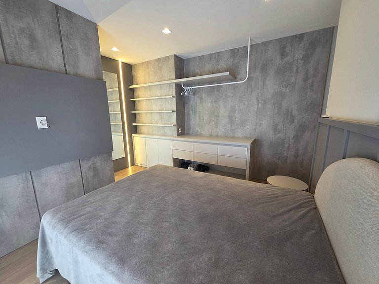 Apê alto padrão 3 suítes com piscina e academia