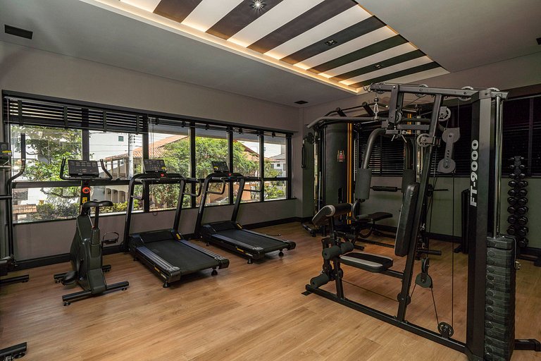 Apê novo com piscina e academia 50mt do mar