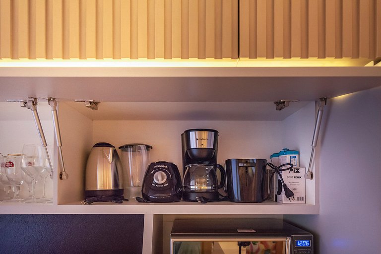 Apê novo com piscina e academia 50mt do mar