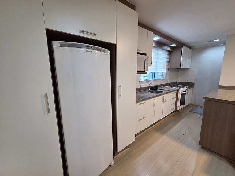 Apê 100 mt do mar na praia de Bombas