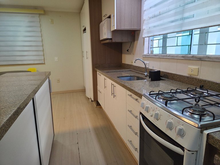 Apê 100 mt do mar na praia de Bombas