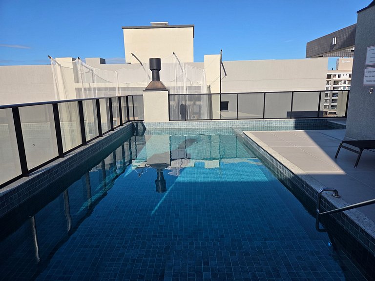 Studio Praia de Bombas com A/C + piscina