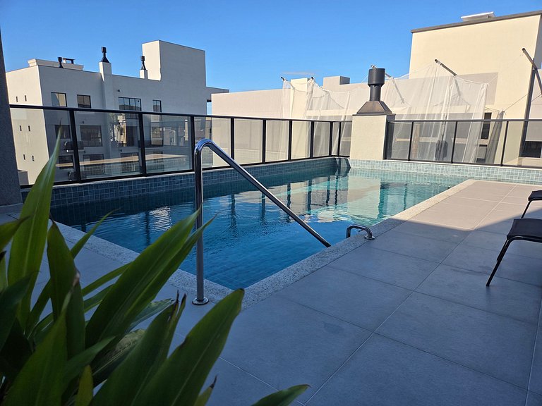 Studio Praia de Bombas com A/C + piscina